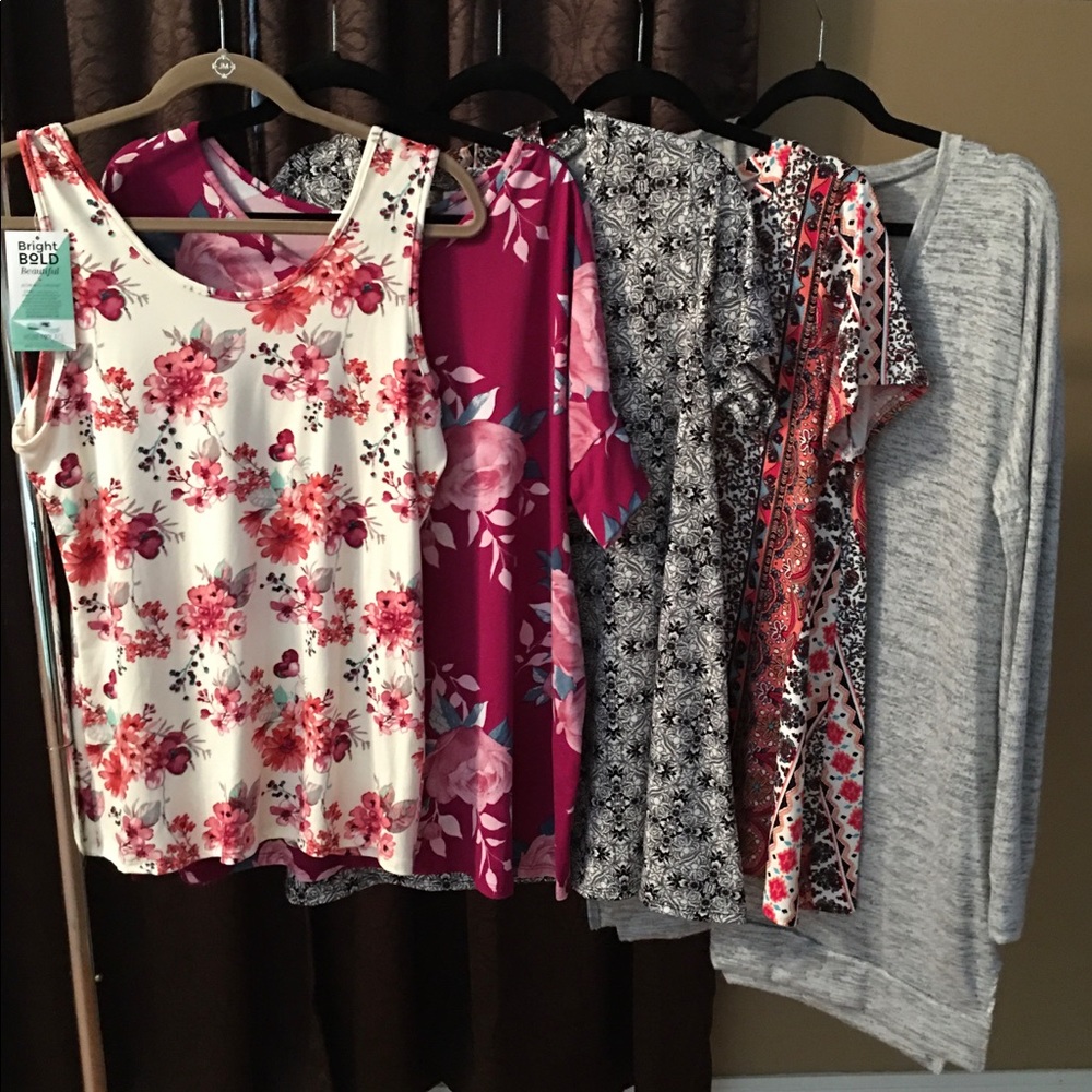 PIPHANY SET OF 5 SIZE X-LARGE SHIRTS